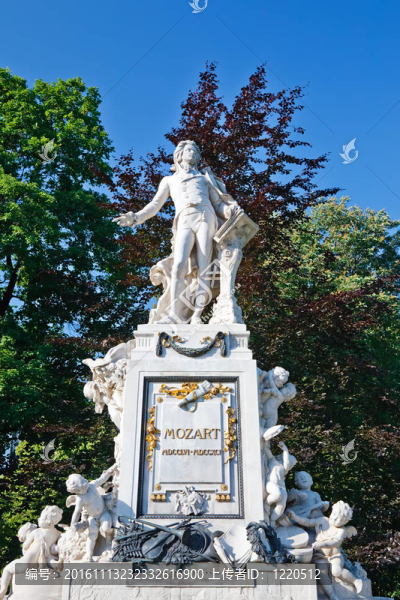 Wolfgang,Amdeus,Mozart的雕像