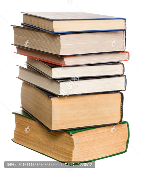 白色背景下的一堆書