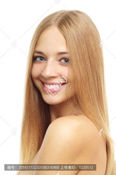 長(zhǎng)著白頭發(fā)的漂亮女孩