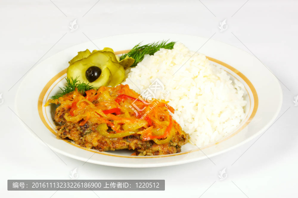 肉；白米飯和蔬菜