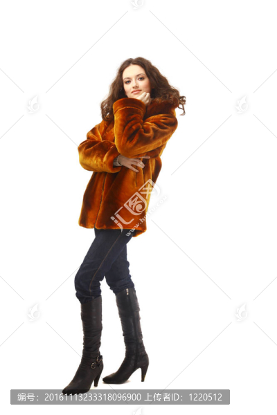 冬天的女人微笑-匯圖網(wǎng) www.fosd68.com 冬天的女人微笑