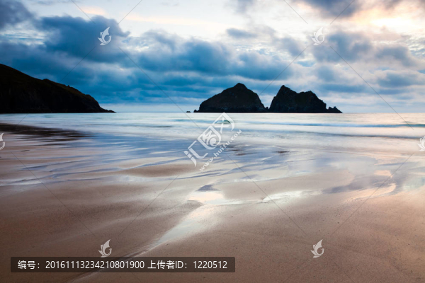 Holywell灣