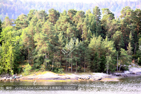 瑞典的孤獨島；群島