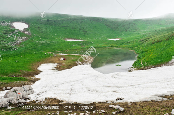 一山一湖