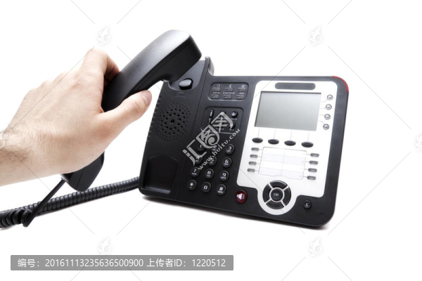 用手機和手機