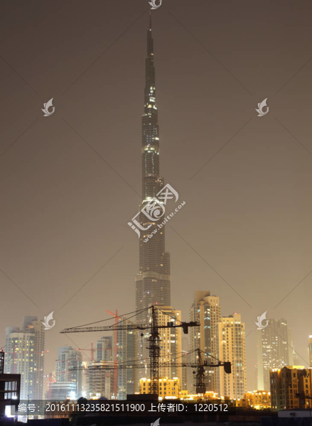 Burj,Khalifa在夜晚。迪拜阿拉伯聯(lián)合酋長(zhǎng)國(guó)