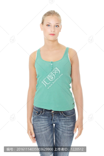 漂亮的金發(fā)女孩在休閑服裝。