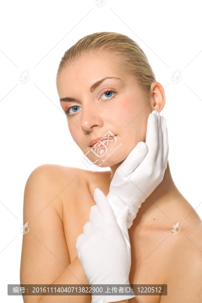 可愛(ài)的女人在保濕手套