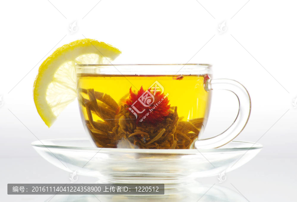 在一杯茶