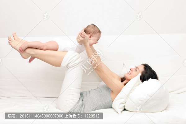 母親與嬰兒