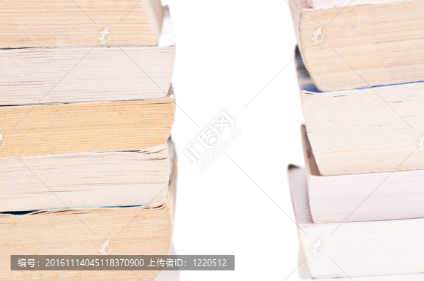 兩堆書