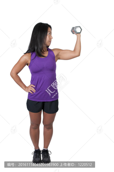 與重量工作的亞洲女人