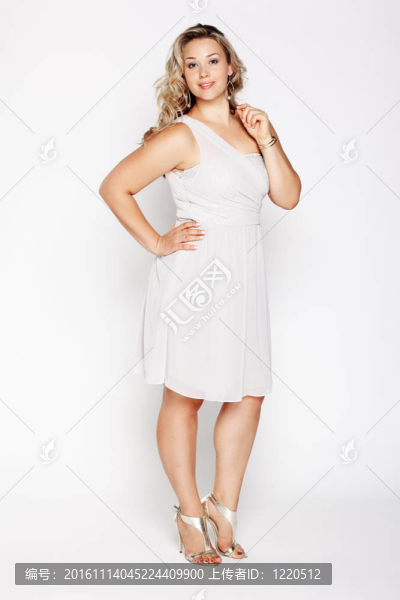 美麗加大小的女人