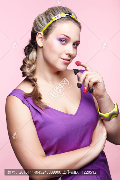 美麗加大小的女人