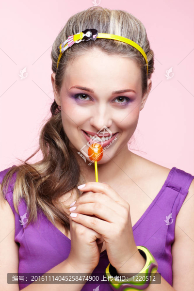 美麗加大小的女人