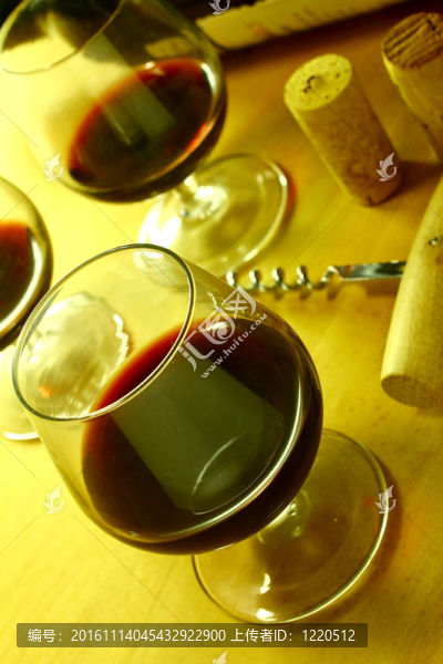 紅葡萄酒