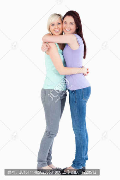 漂亮女人冒充