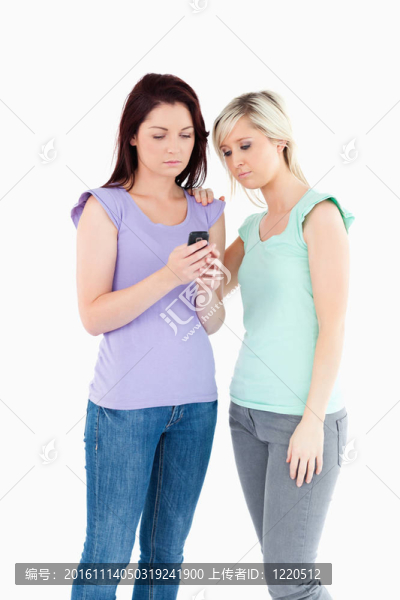 用電話擾亂女人
