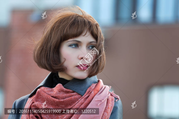 街上的美麗女人