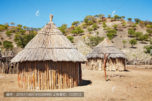 傳統(tǒng)的非洲小屋；納米比亞