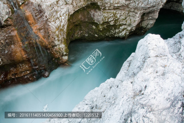 綠色的河