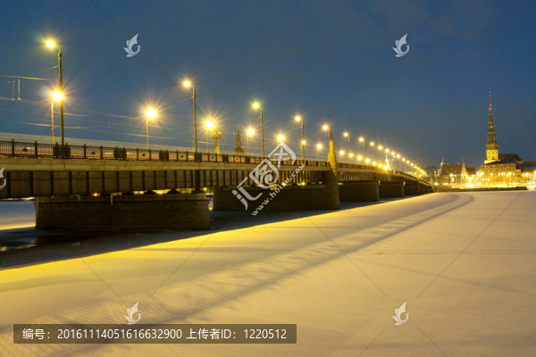 河上的橋