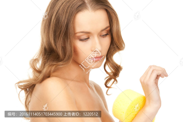 美麗女人用海綿