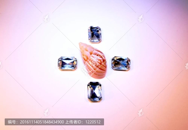 鉆石和貝殼