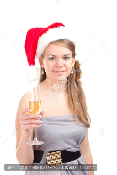 女孩用一杯酒慶祝圣誕節(jié)