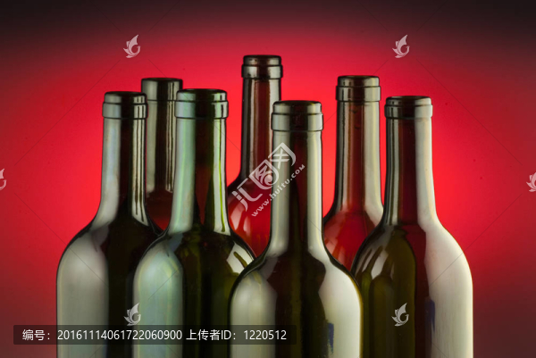 紅葡萄酒瓶