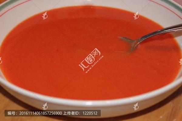 一碗西紅柿湯