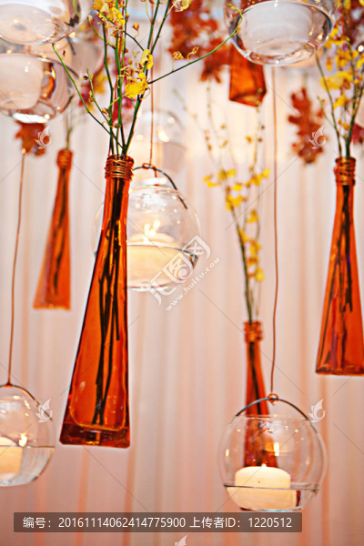 春天的蠟燭和Glass,Bottles