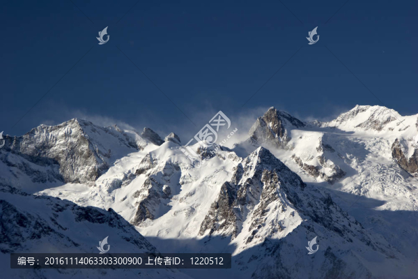 高加索山脈山區(qū)滑雪勝地