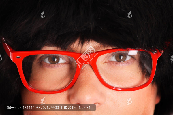 紅色的眼鏡