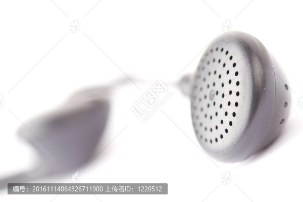 耳機上的白色