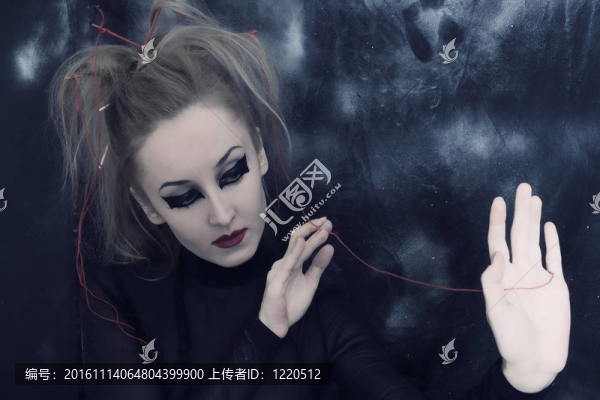 美麗的年輕白人婦女畫像哥特式化妝品