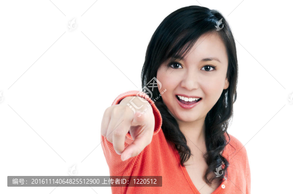 幸福的年輕女人指點