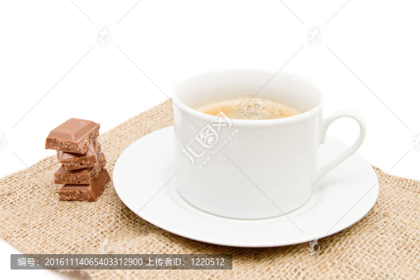 白色的一杯咖啡