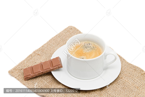 白色的一杯咖啡