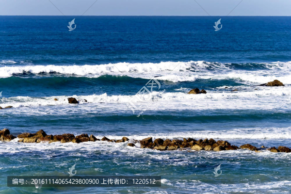 風(fēng)暴后的波浪