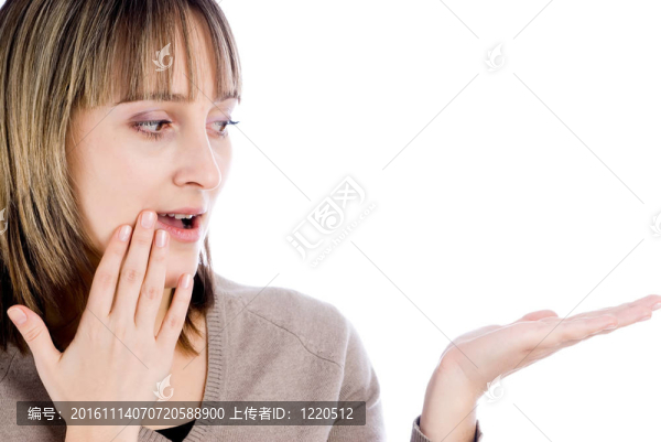 呈現(xiàn)的女孩