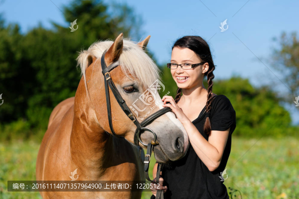 少女與馬
