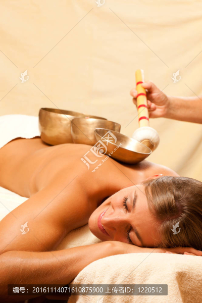 婦女和健康與唱歌碗