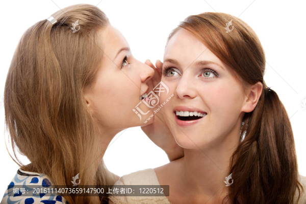 兩個(gè)年輕美麗的女人