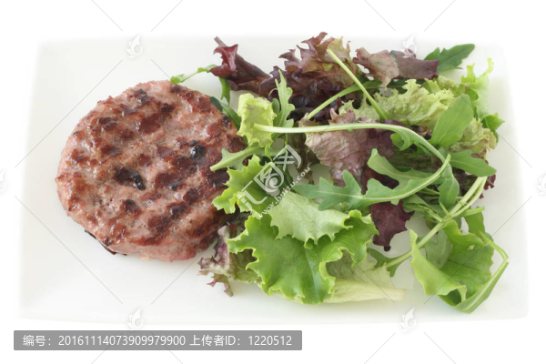 烤漢堡配沙拉