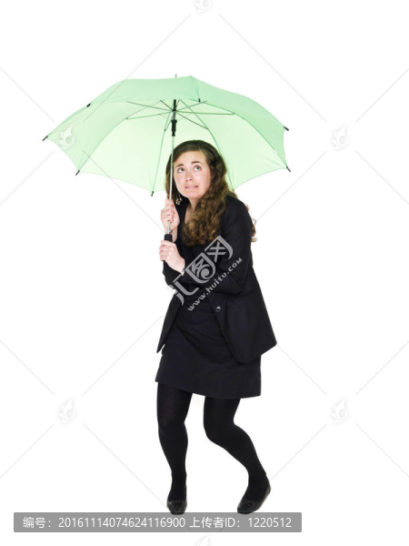 帶傘的年輕女子