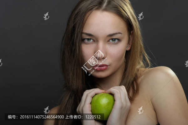 女人與蘋果