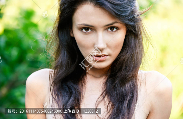 迷人女人的肖像