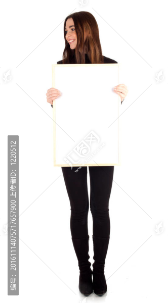 美麗的年輕女子與空白標(biāo)志；廣告牌