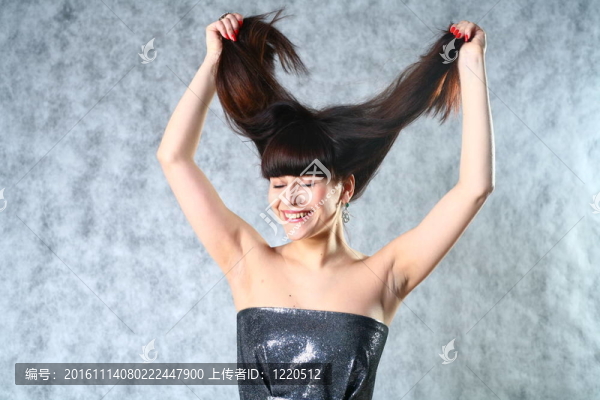 長頭發(fā)的女性臉